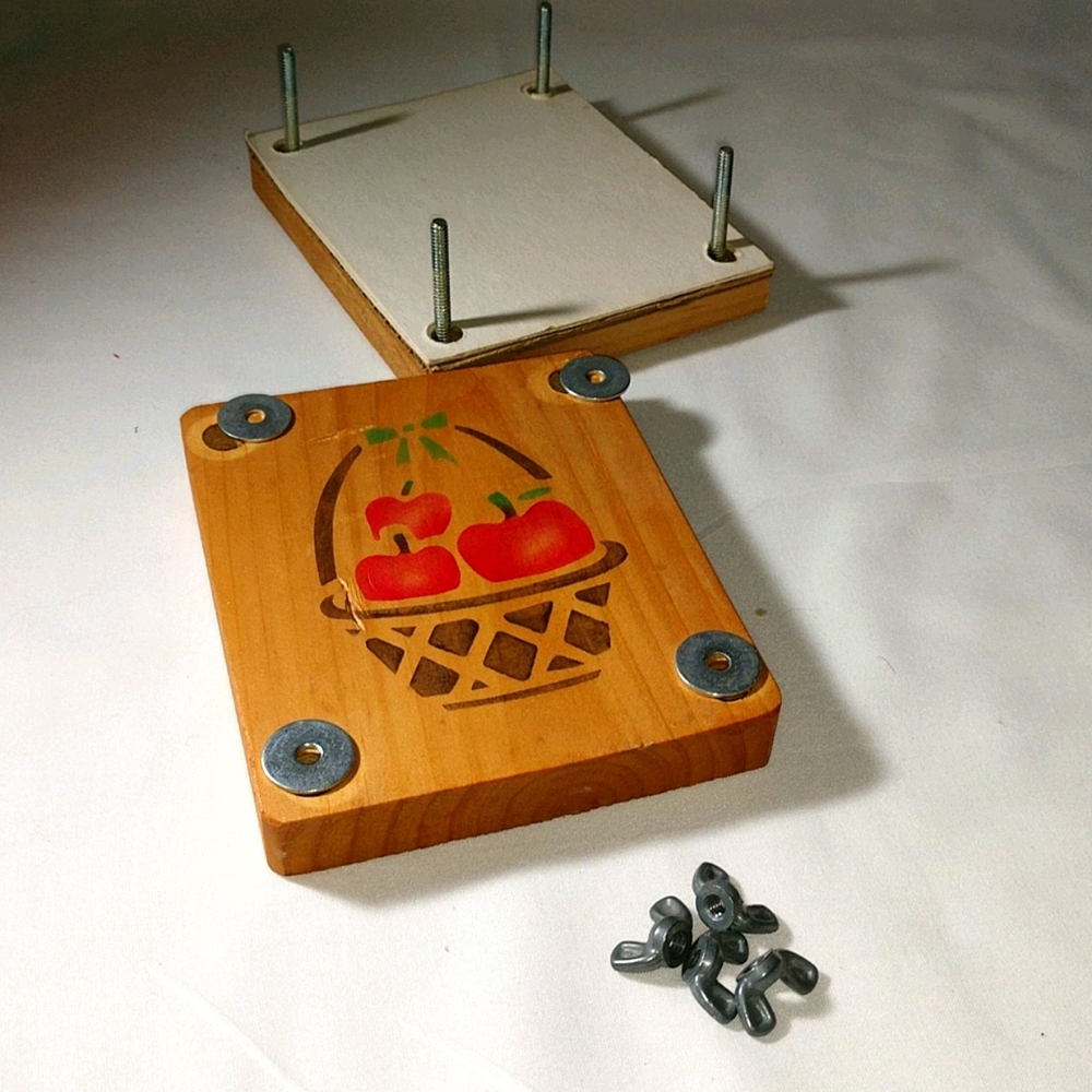 Vintage Vermont Hand Made Flower Press
